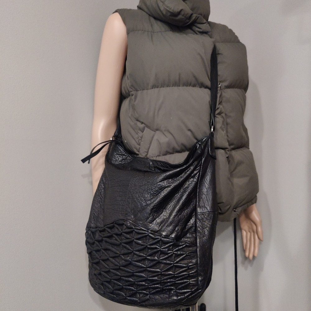 Day & Mood Isa Hobo Crossbody Bag